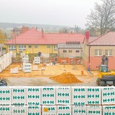 MURY PNĄ SIĘ DO GÓRY 